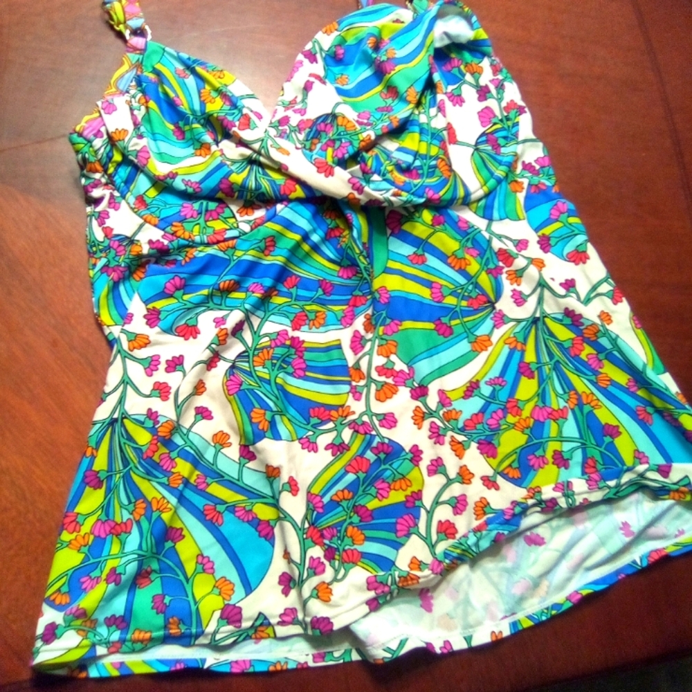 SWIM SYSTEM COLLECTION TOP